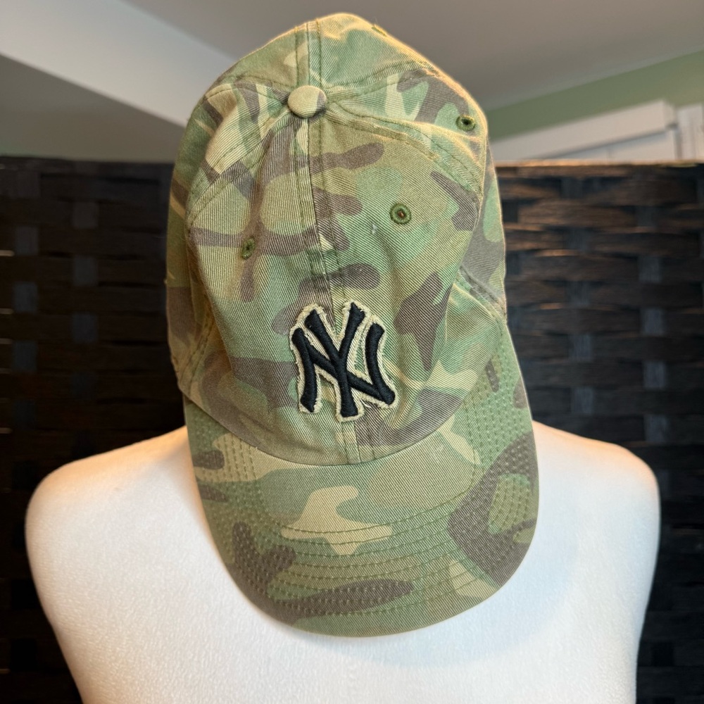 NY Yankees Camo Dad Hat